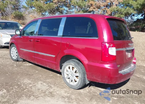 2014 Chrysler Town & Country Touring z USA, uszkodzony, nr VIN 2C4RC1BG5ER293485